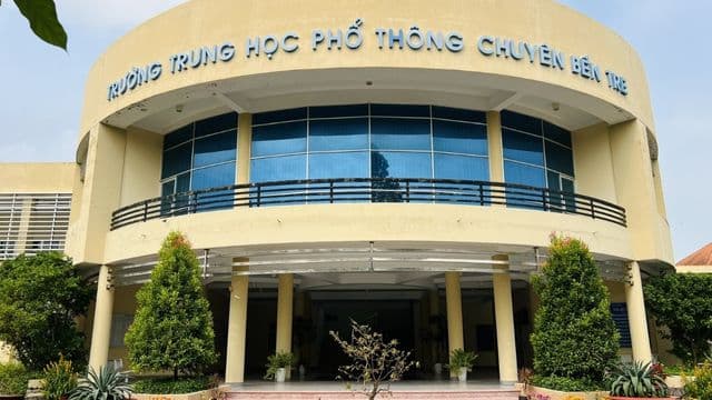 THPT Chuyên Bến Tre